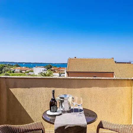 Apartman Casamare - 1st Floor *