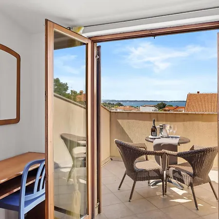 Casamare - 1st Floor *