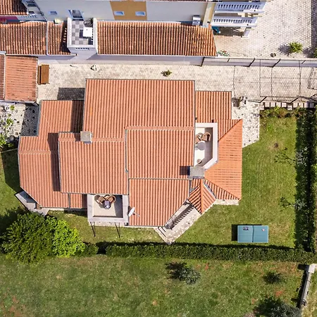 Casamare - 1st Floor بيروغ